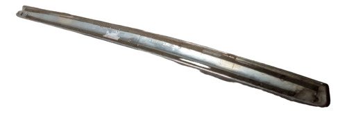 Friso Capô Ford Focus 2009 2013 Original Usado Detalhe - Imagem 4