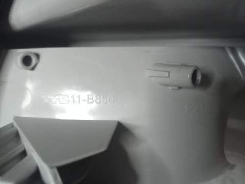 Lanterna Tras Le Ford Focus Sedan 2013 2015 Paralelo Detalhe - Imagem 6